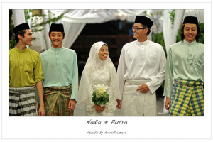 Source: http://www.flickr.com/photos/amrufm/5356250518/