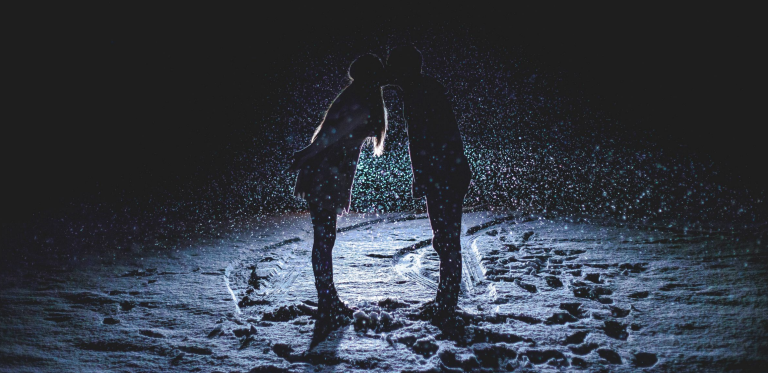 How to Keep the Conversation Interesting on a Date