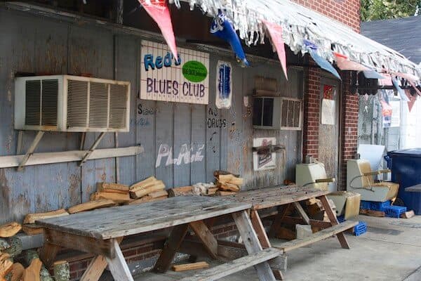 Holiday Dating: Stranded in Clarksdale.